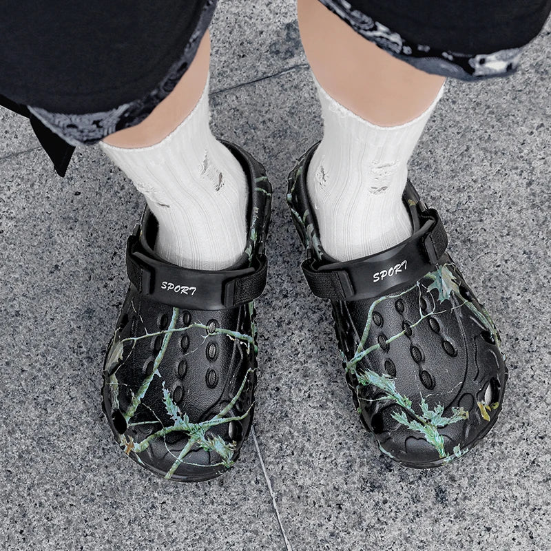 Flat Sandals Men Shoes 2025 Slippers Men Garden Platform Sandals Man Summer Sandals Male Sneakers Outdoor Flip Flops Home Clogs